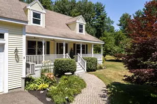 9 Strawberry Patch Ln, Freeport, ME 04032 - Photo 2