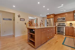 28 Rosewood Cir, Sanford, ME 04083 - Photo 6