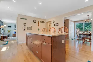 28 Rosewood Cir, Sanford, ME 04083 - Photo 8