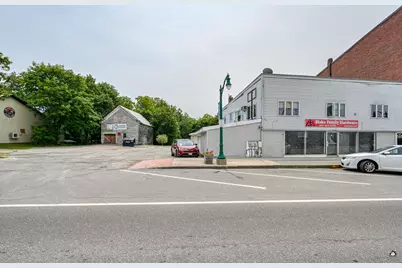 46 Main Street, Oakland, ME 04358 - Photo 10
