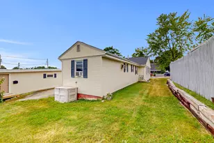 9 Scribner Blvd, Lewiston, ME 04240 - Photo 8