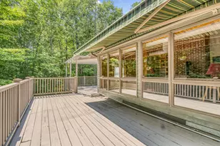 77 Wedgewood Dr, Winthrop, ME 04364 - Photo 2