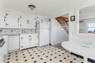 144 Surf St, Saco, ME 04072 - Photo 16