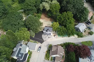34 Traip Ave, Kittery, ME 03904 - Photo 1