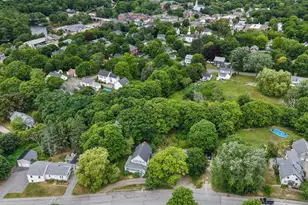 36 Deane St, Ellsworth, ME 04605 - Photo 4