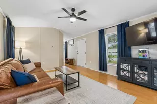 15 James St, Brunswick, ME 04011 - Photo 4