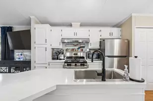 15 James St, Brunswick, ME 04011 - Photo 12