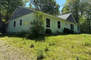 9 Meadow Brook Ln, Surry, ME 04684 - Photo 2