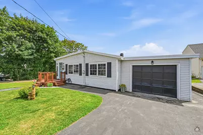 23 Beckett Street, Lewiston, ME 04240 - Photo 2