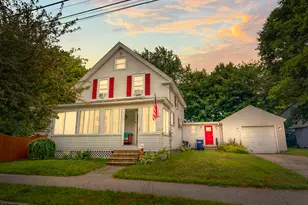 184 Whitney St, Auburn, ME 04210 - Photo 2