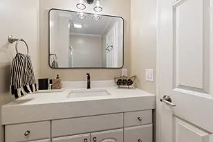 24 Pleasant St, Bangor, ME 04401 - Photo 24