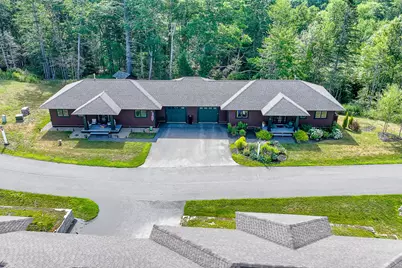 21 Eagle Point Road #Unit 15, Lincolnville, ME 04849 - Photo 4