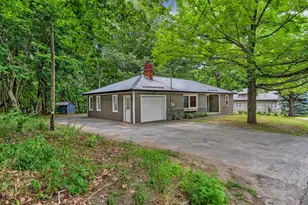 71 Enfield Rd, Lincoln, ME 04457 - Photo 2