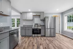 40 Pendleton St, Brewer, ME 04412 - Photo 4
