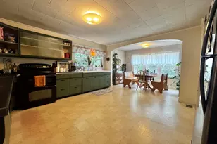 139 Franklin St, Bucksport, ME 04416 - Photo 10