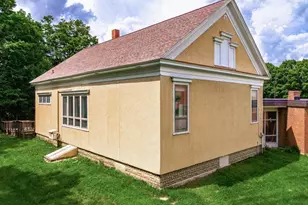 2 Howard St, Augusta, ME 04330 - Photo 8