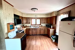 85 School St, Millinocket, ME 04462 - Photo 12