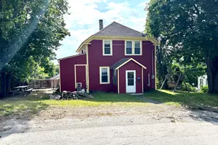 85 School St, Millinocket, ME 04462 - Photo 1