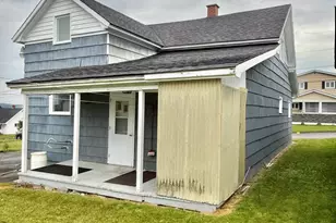 137 12th Ave, Madawaska, ME 04756 - Photo 8