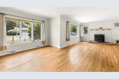 10 Barkley Avenue, Auburn, ME 04210 - Photo 12