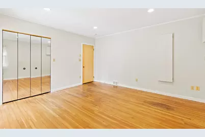 10 Barkley Avenue, Auburn, ME 04210 - Photo 18