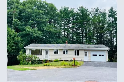 2 Carrier Place, Lewiston, ME 04240 - Photo 1