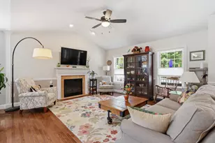 40 Carriage Ln, Brunswick, ME 04011 - Photo 28