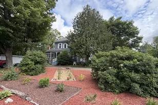 30 Bowdoin St, Houlton, ME 04730 - Photo 2