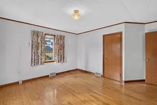 135-137 Oxford Ave, Rumford, ME 04276 - Photo 22