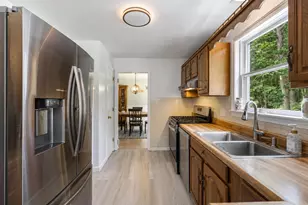 28 Scrimshaw Ln, Saco, ME 04072 - Photo 8