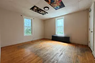 5 Cottage St, Lewiston, ME 04240 - Photo 4