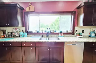 432 Auburn Rd, Peru, ME 04290 - Photo 12