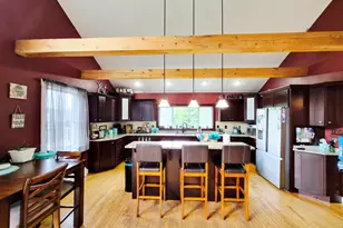432 Auburn Rd, Peru, ME 04290 - Photo 6