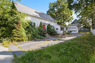 427 St John St, Portland, ME 04102 - Photo 1
