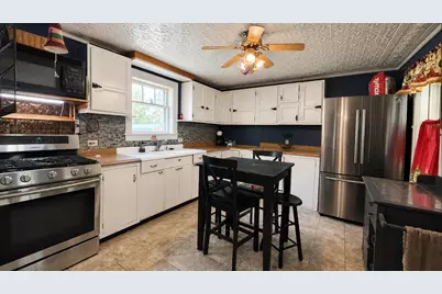 34 Price Street, Calais, ME 04619 - Photo 4