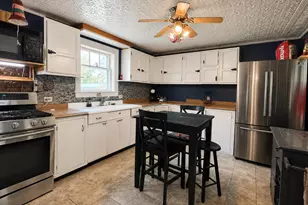 34 Price St, Calais, ME 04619 - Photo 4