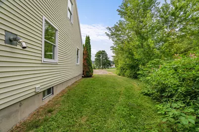63 Lawrence Street, Rockland, ME 04841 - Photo 10