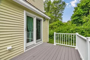 63 Lawrence St, Rockland, ME 04841 - Photo 12