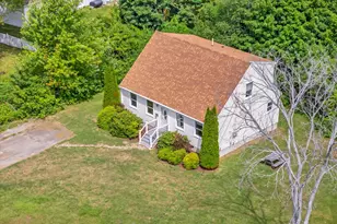 63 Lawrence St, Rockland, ME 04841 - Photo 1