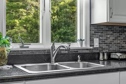 718 Marston Road, Gardiner, ME 04345 - Photo 4