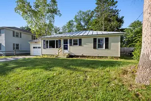 34 Franklin St, Waterville, ME 04901 - Photo 2