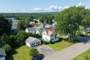 25 Birch St, East Millinocket, ME 04430 - Photo 2