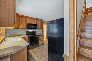 16 Beacon Ave, Auburn, ME 04210 - Photo 20