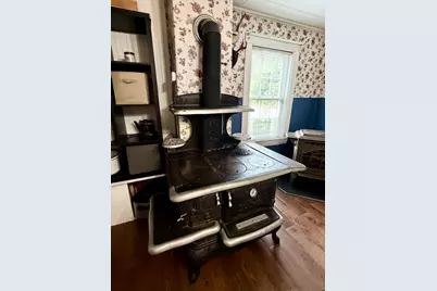 411 E Jay Road, Jay, ME 04239 - Photo 18
