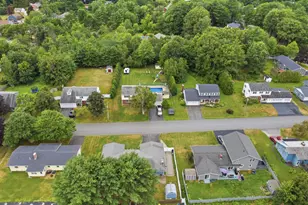 7 Champlain Ave, Lewiston, ME 04240 - Photo 58