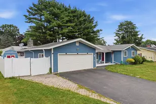 7 Champlain Ave, Lewiston, ME 04240 - Photo 48