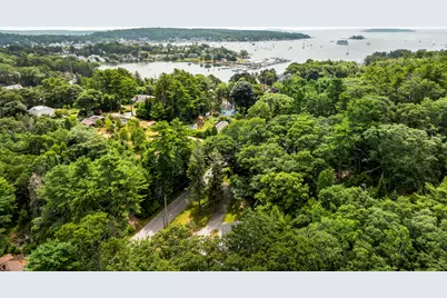 34 Williams Street, Boothbay Harbor, ME 04538 - Photo 2