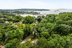 34 Williams St, Boothbay Harbor, ME 04538 - Photo 2