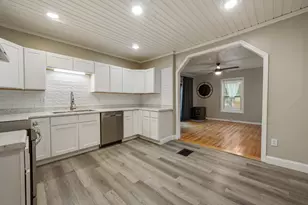13 Fruit St, Bangor, ME 04401 - Photo 4