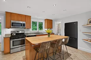 66 Parsons Rd, Portland, ME 04103 - Photo 8